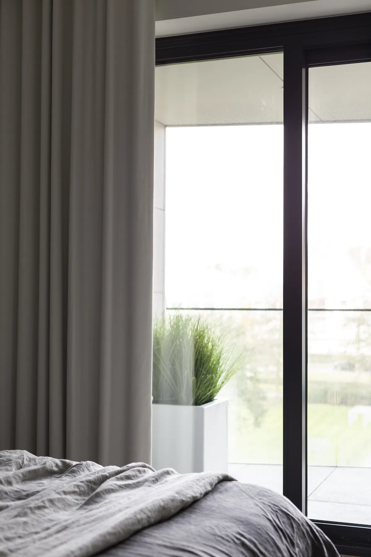 Slaapkamer met verduisterende gordijnen