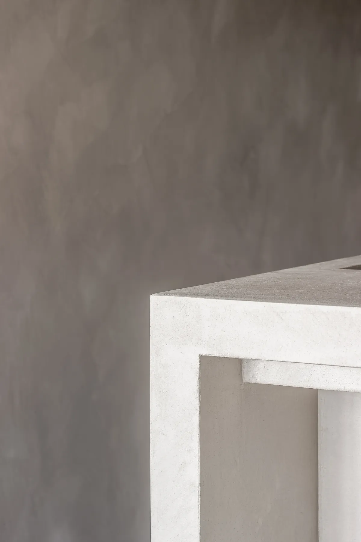 Detail van minerale afwerking en maatwerk