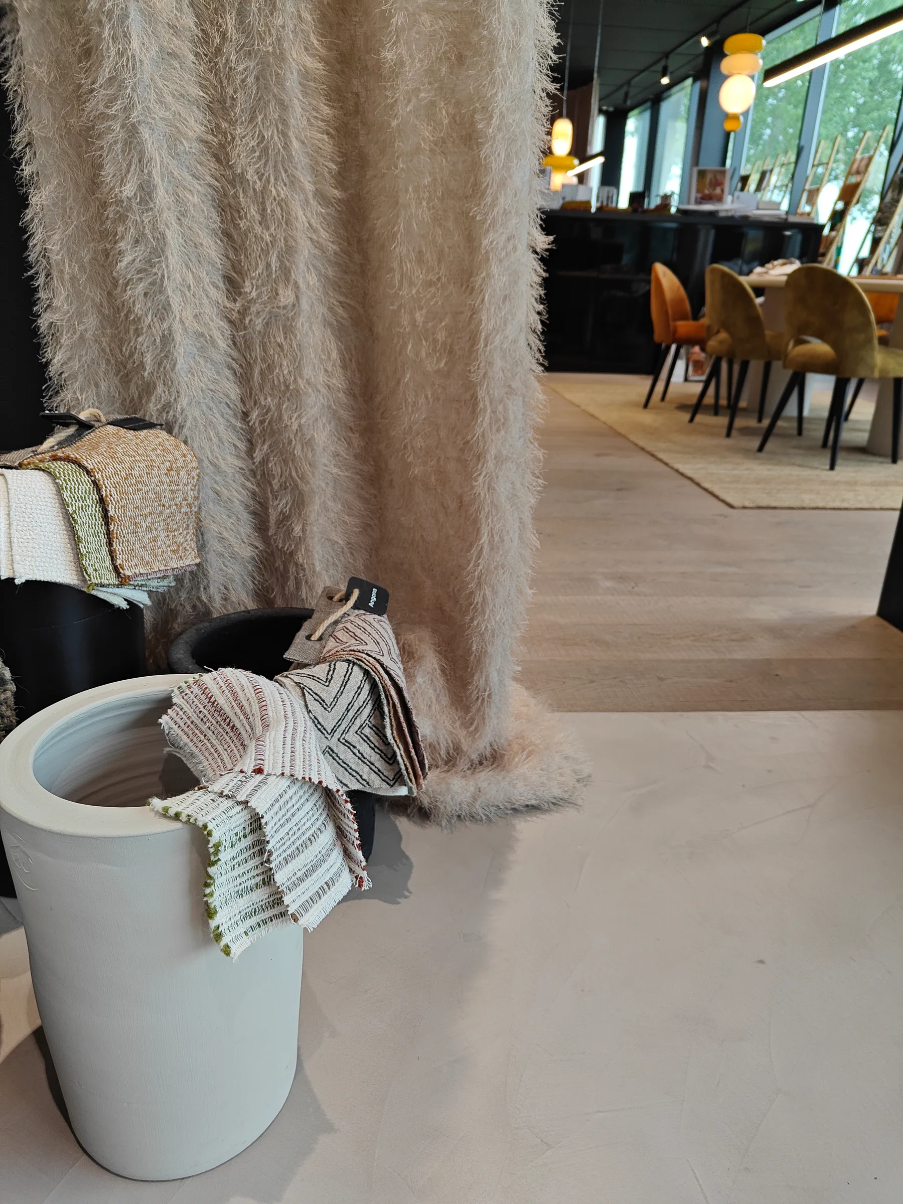 Materiaalstalen en afwerking in de Callant showroom